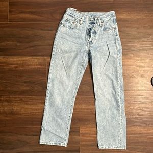 Levis jeans